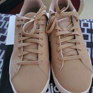 Women's Adidas Tennis Shoes